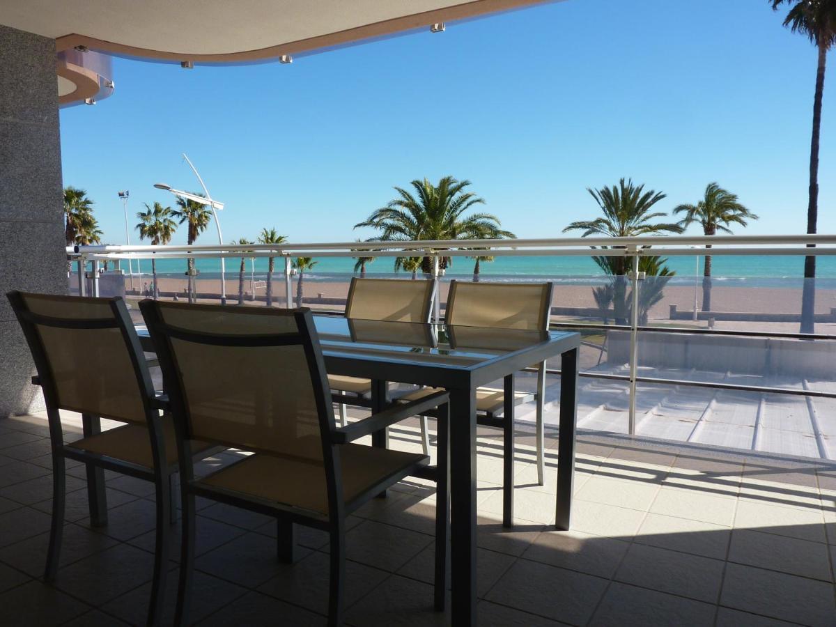 Apartamentos Deluxe Peñíscola Szoba fotó